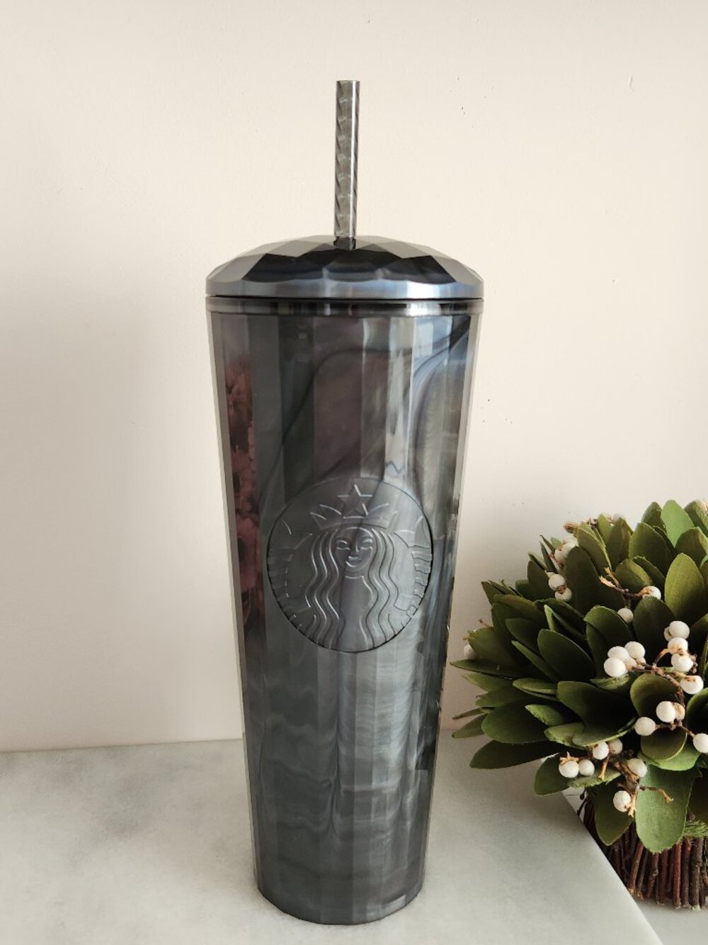 Starbucks Black Pearl Marbled Cold Drink Tumbler 24 Oz With Dome Lid & Straw